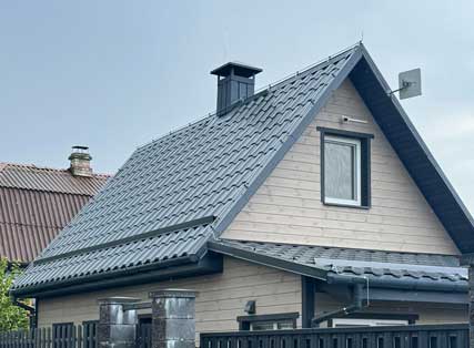 Молниезащита дома с крышей из металлочерепицы